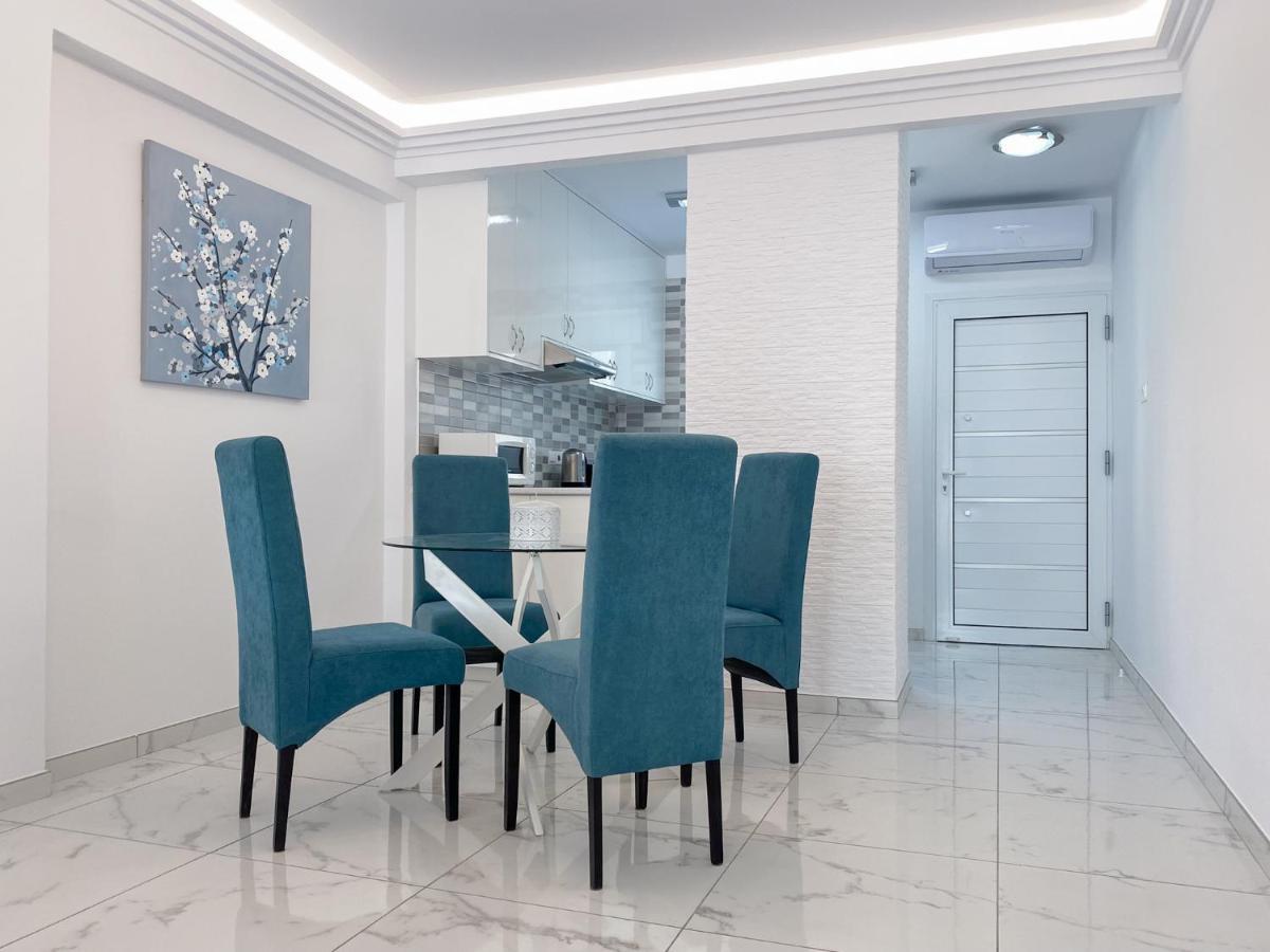 Phaedrus Living: Luxury Flat Semeli Apartment Пафос Екстериор снимка